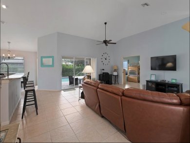 Family Friendly Home 2 Blocks to Beach!